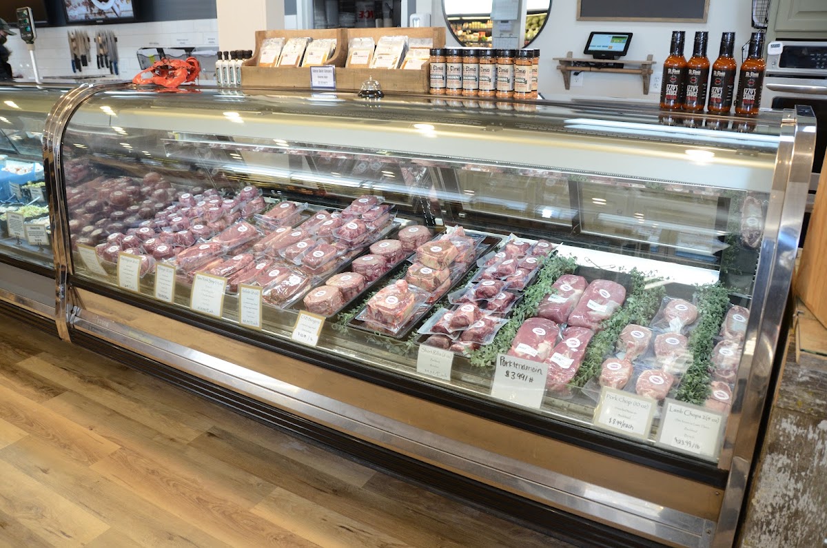 Robert's Seafood Market - Photo 3
