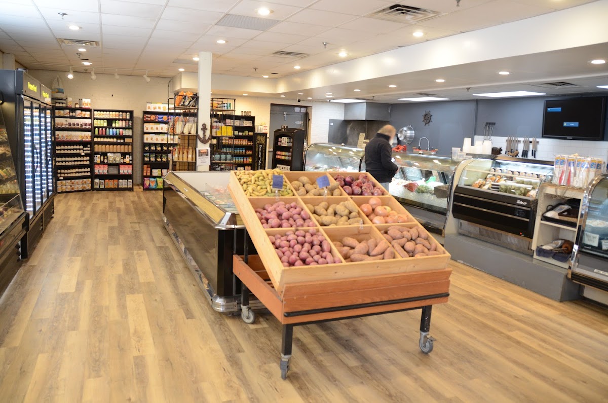 Robert's Seafood Market - Photo 6