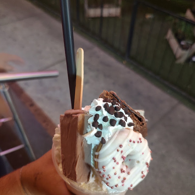 Malteada de Kinder Delice Y Malteada de Mágnum