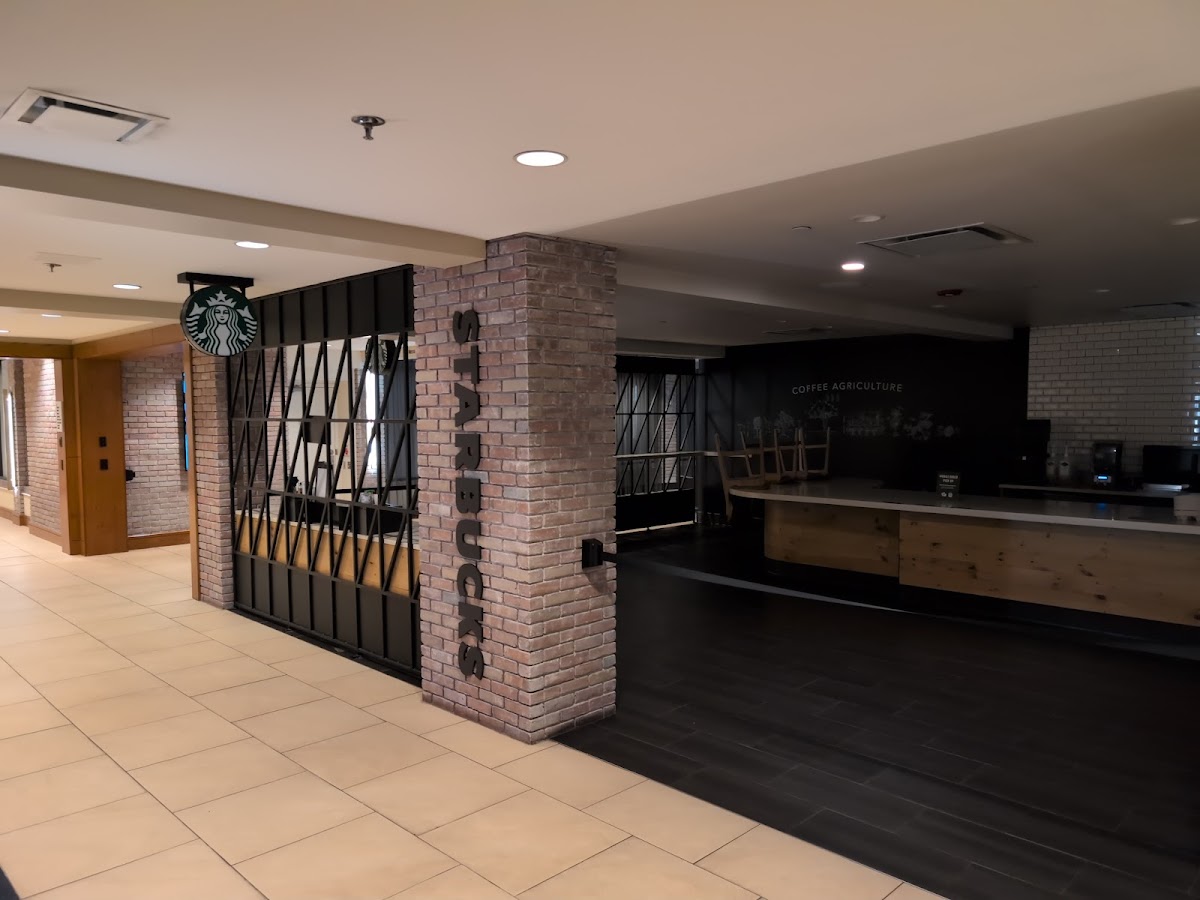 Starbucks - Photo 2