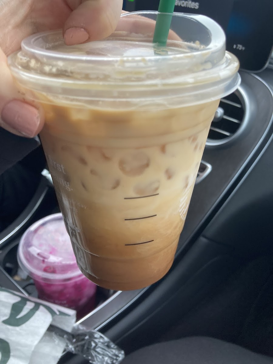 Starbucks - Photo 6