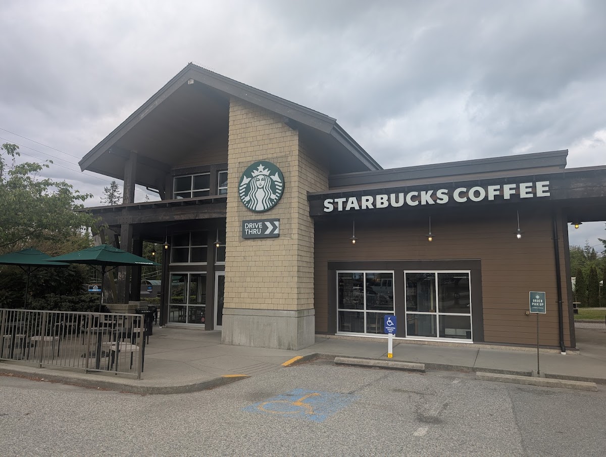 Starbucks - Photo 2