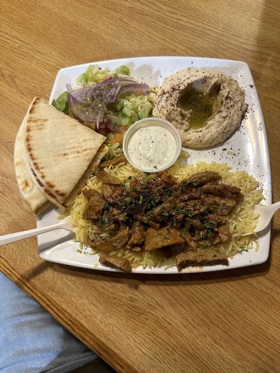 Al Basha Mediterranean Grill - Photo 4