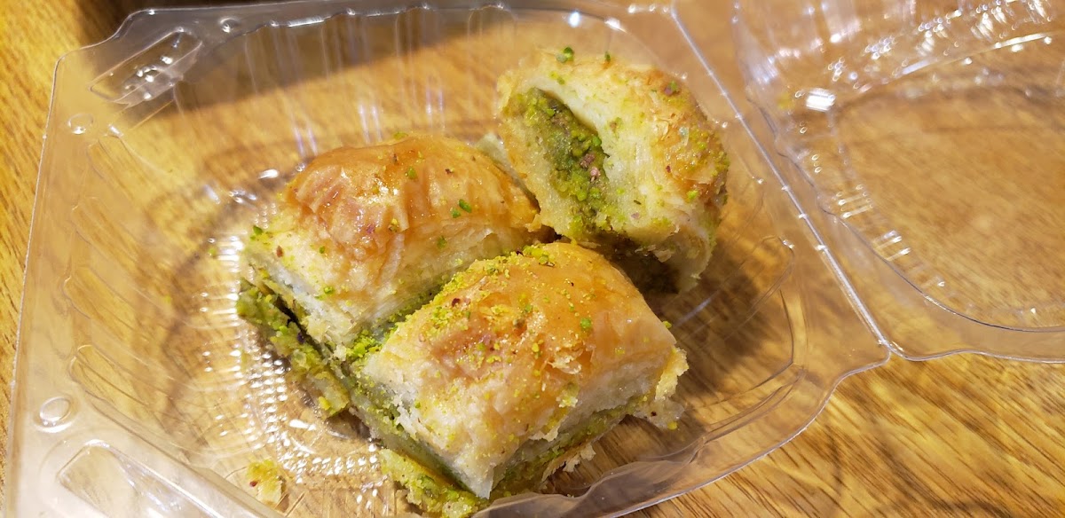 Al Basha Mediterranean Grill - Photo 5