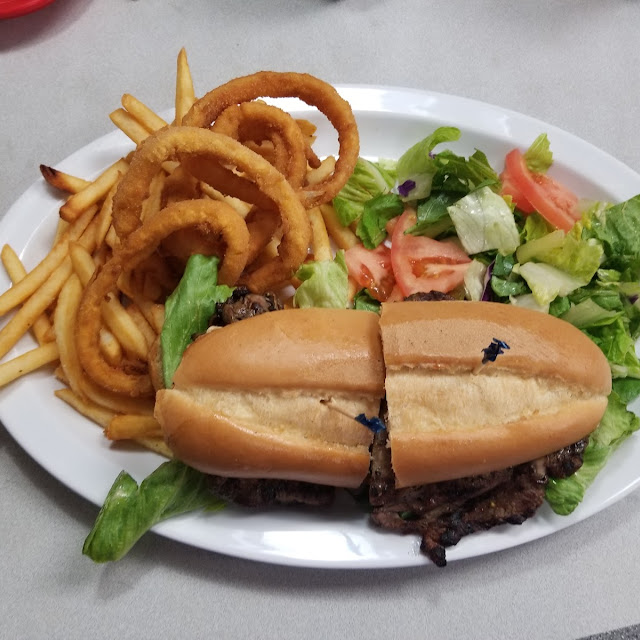 Steak Sandwich Plate