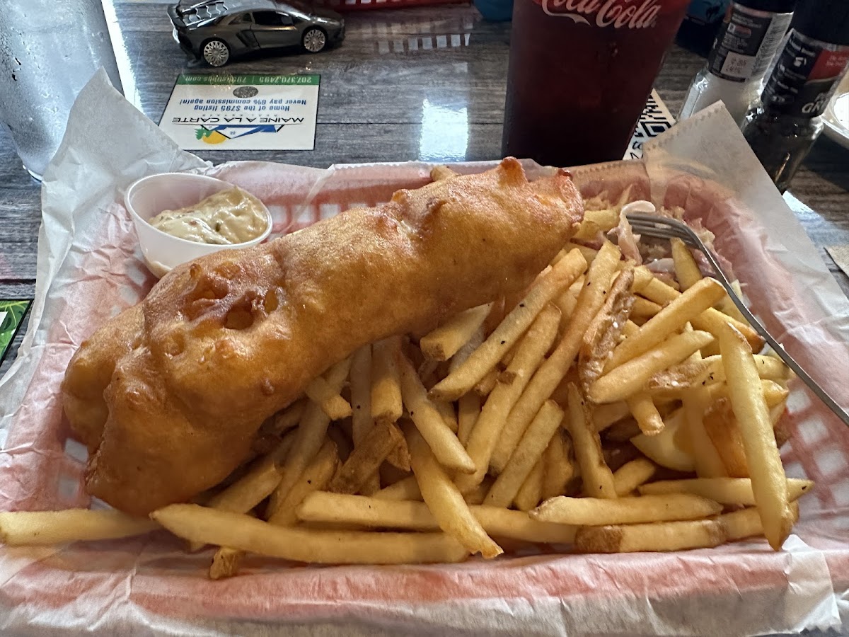 The Porthole Restaurant & Pub - Photo 9