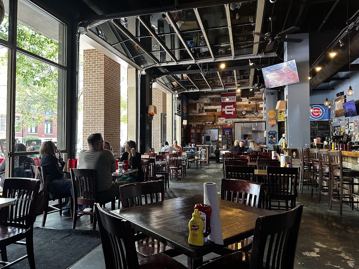 Fat Dan's Deli