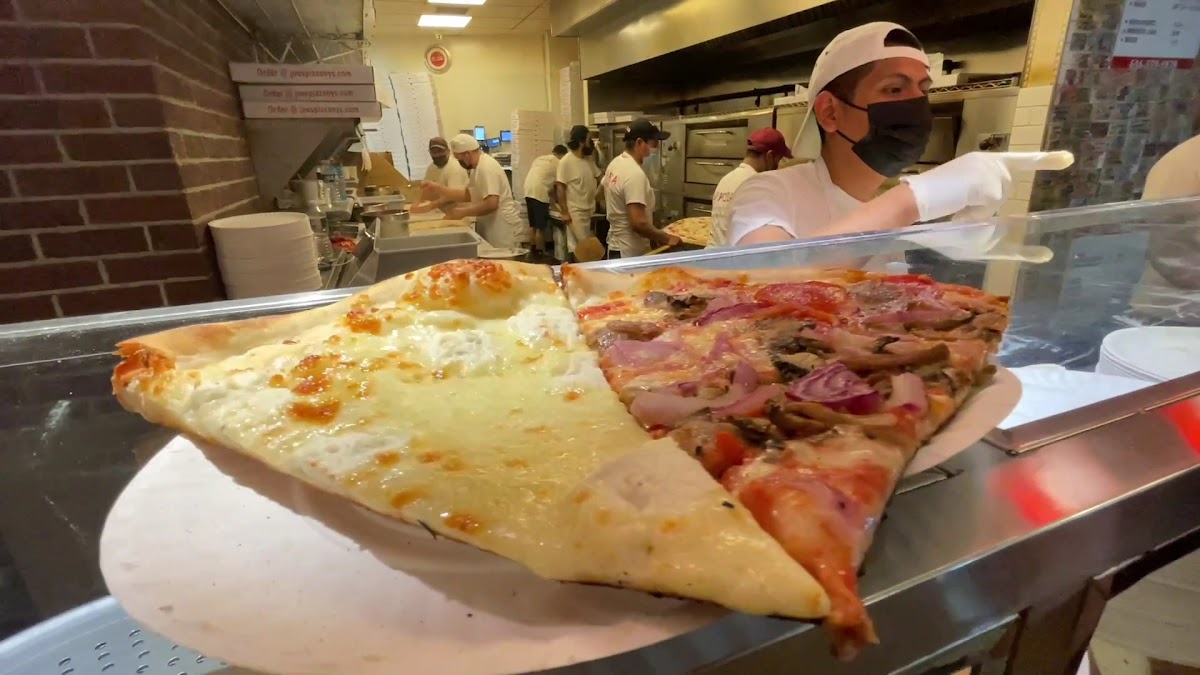 Joe's Pizza Broadway - Photo 1