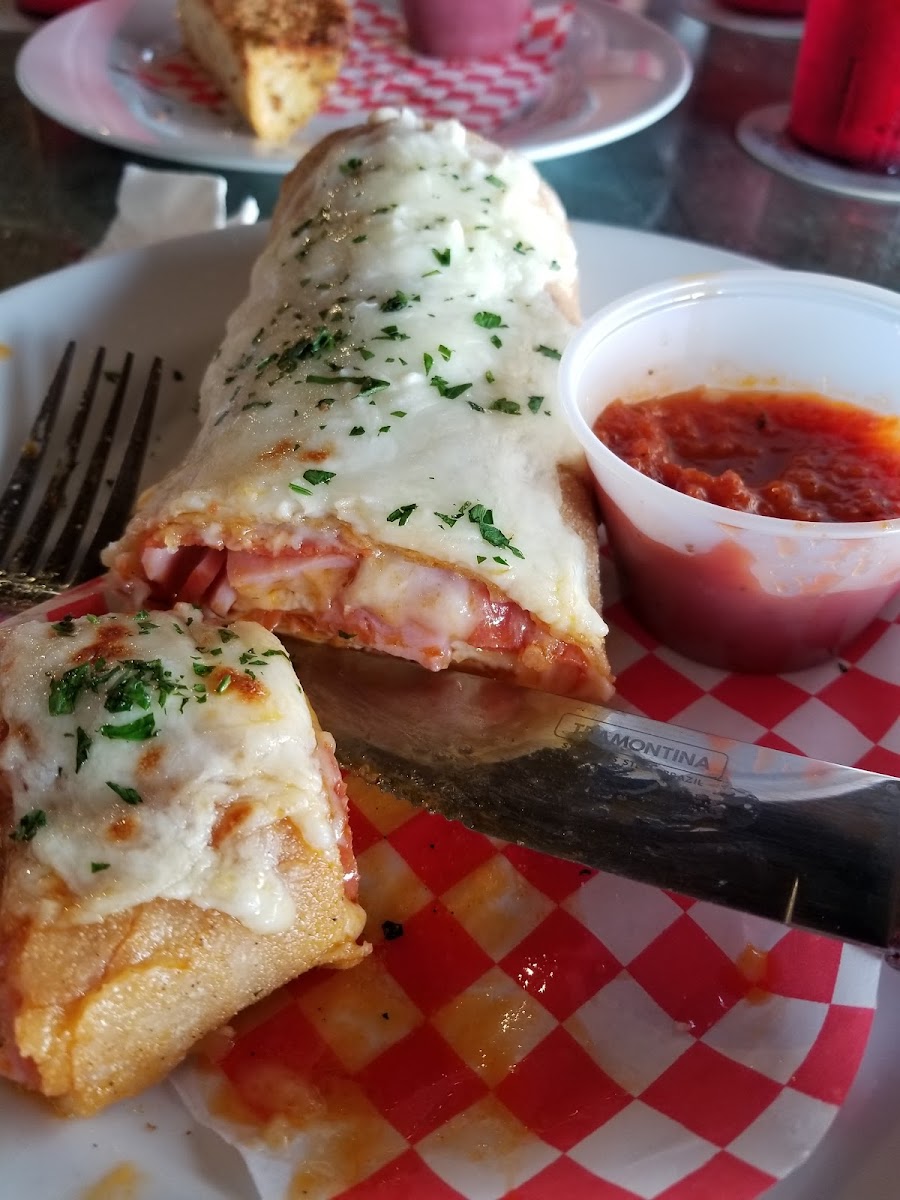 Manoli's Pizza Company - Photo 9