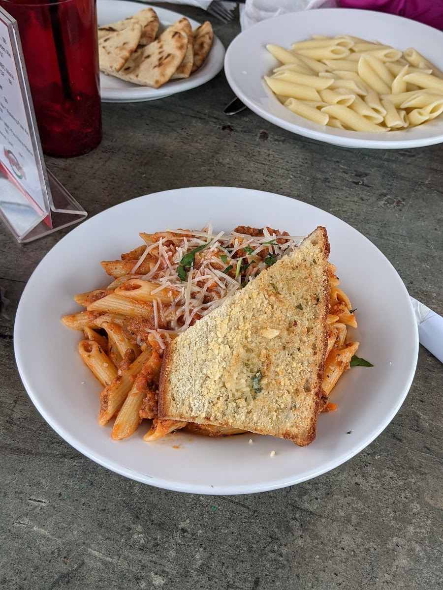 Manoli's Pizza Company - Photo 8