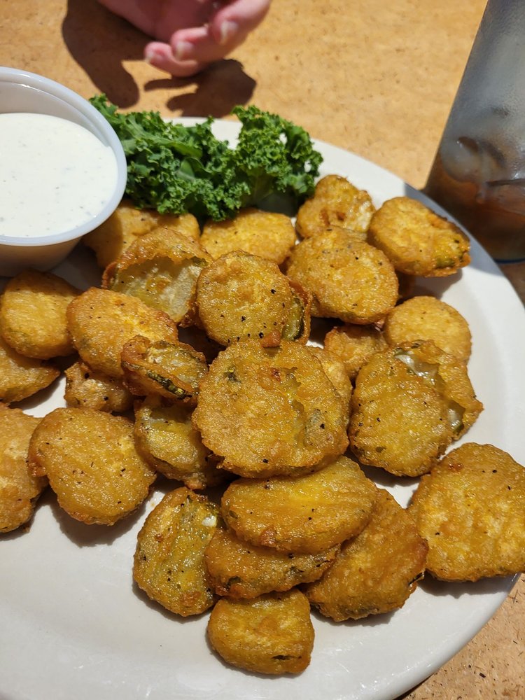 Gingham's Homestyle Restaurant - Photo 9