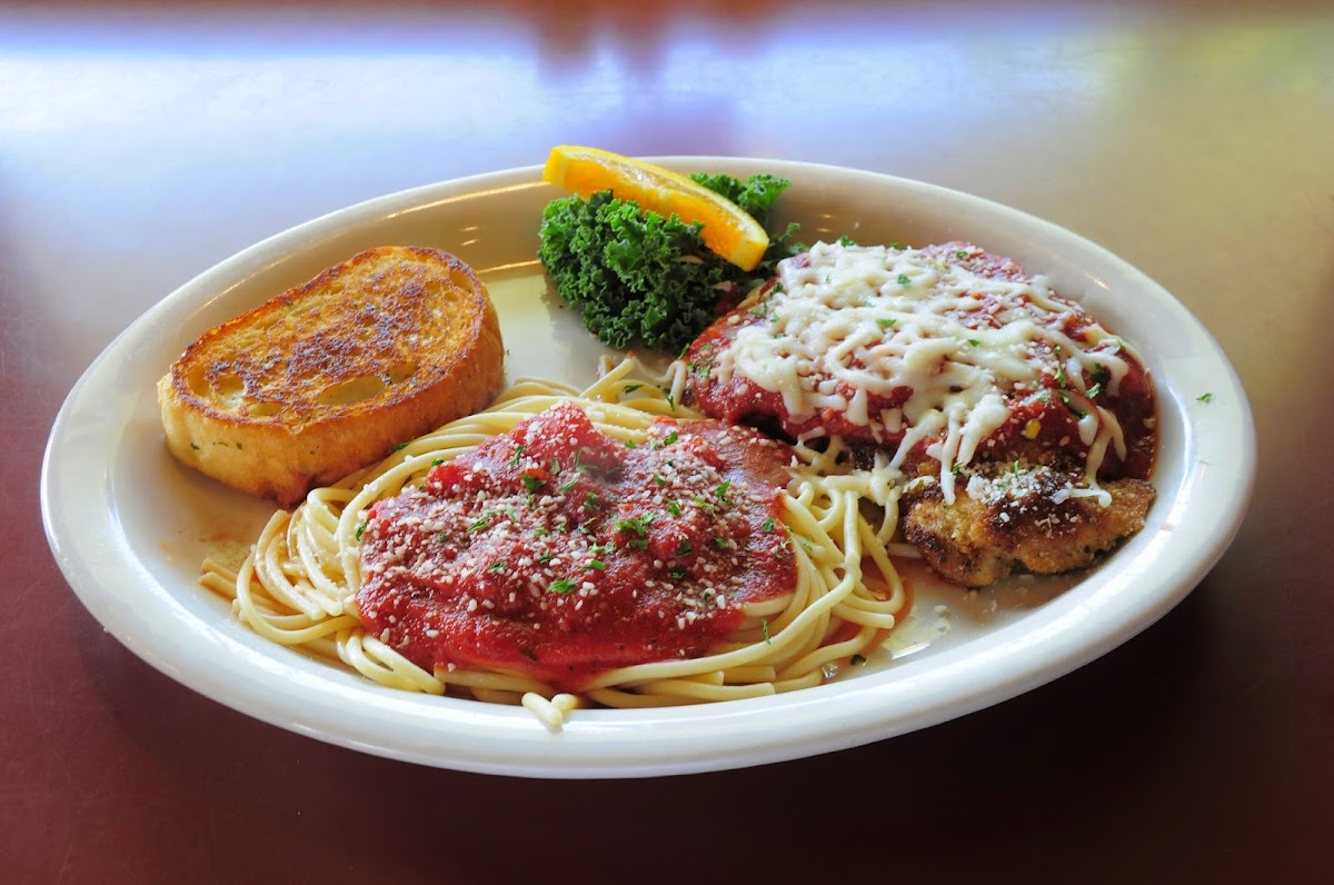 Gingham's Homestyle Restaurant - Photo 8