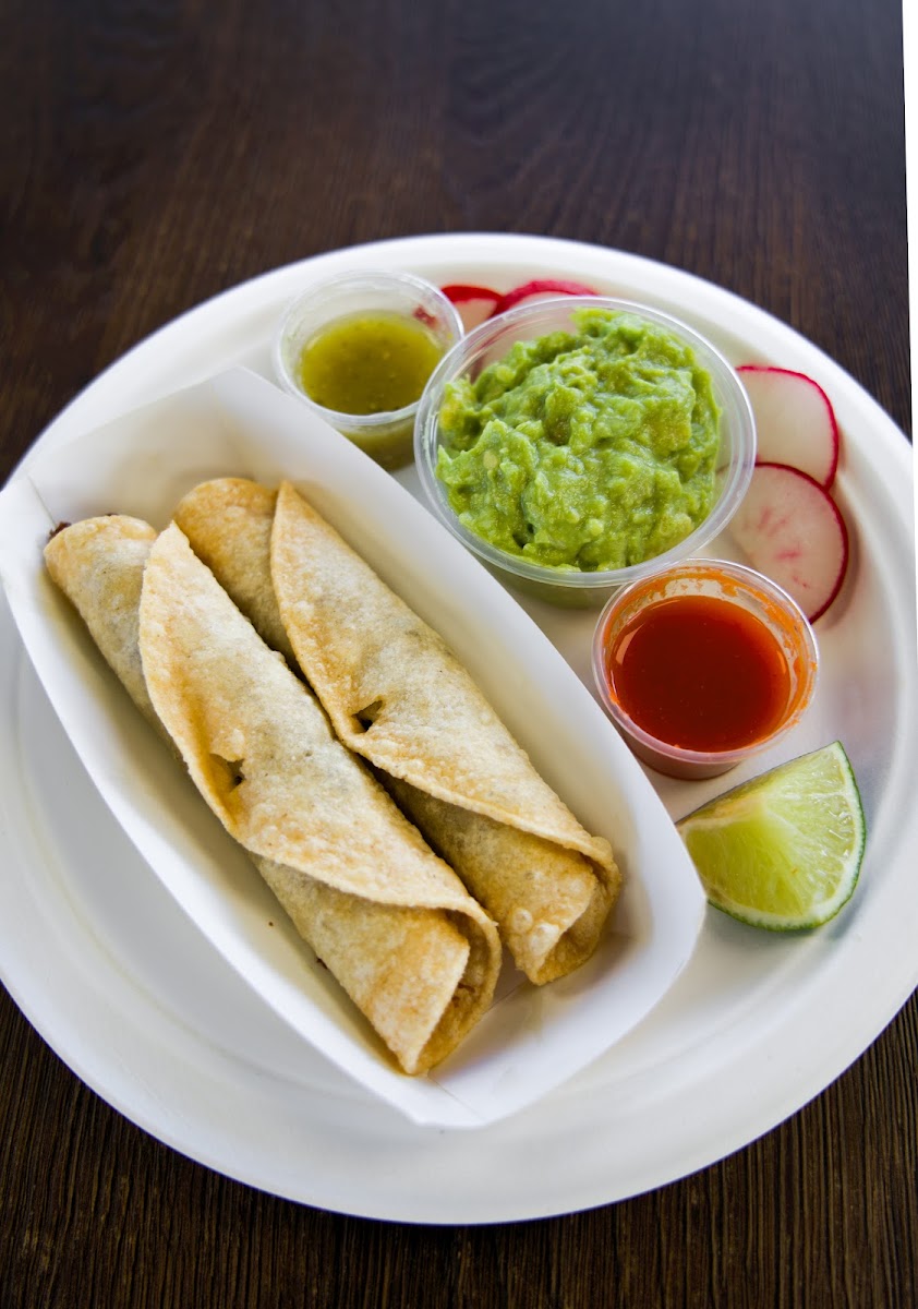 Pepe's Finest Mexican Food - Photo 2