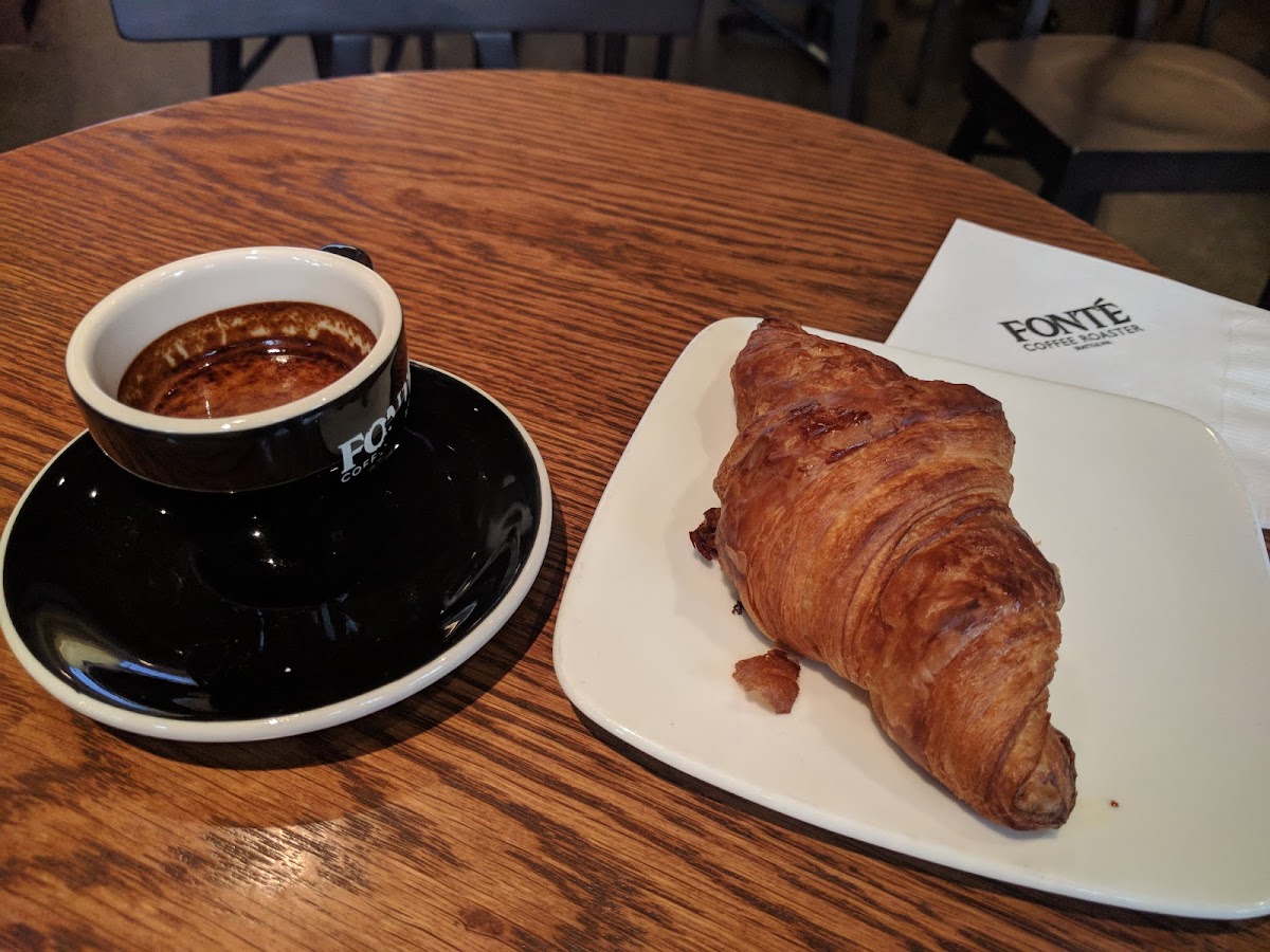 Fonté Coffee - 1st Avenue - Photo 9