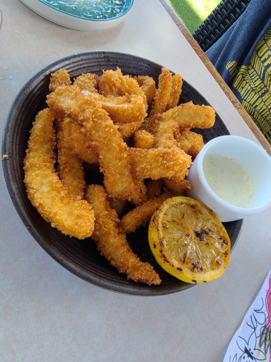 Mala Ocean Tavern - Photo 7