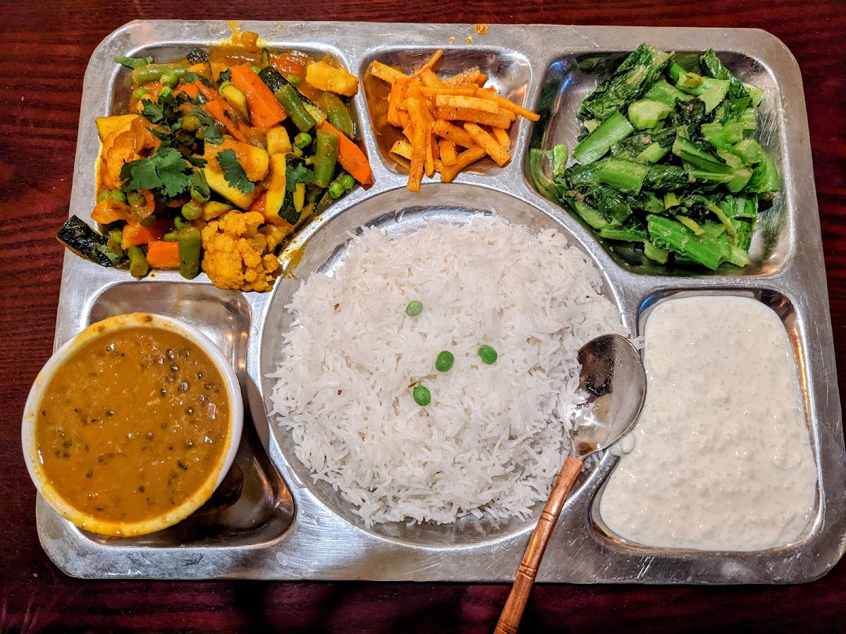 The Everest Kitchen - Photo 8