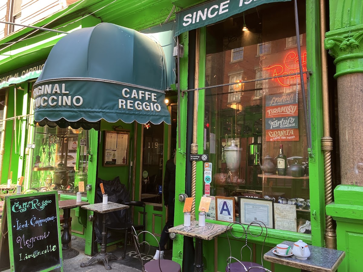 Caffe Reggio