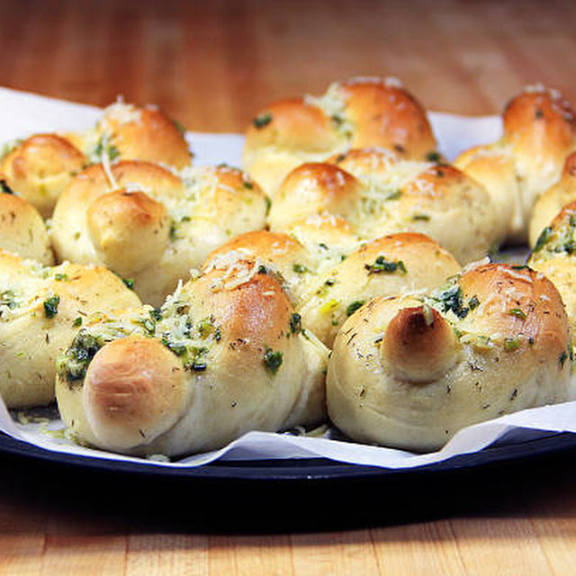 Garlic Knots