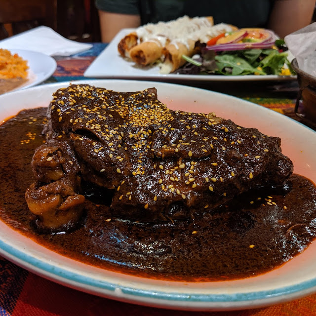 Mole Poblano Con Pollo Platter