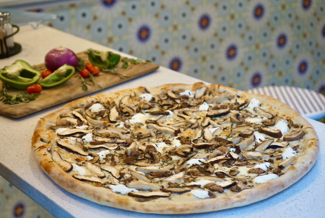Little Pizza Parlor - Photo 5