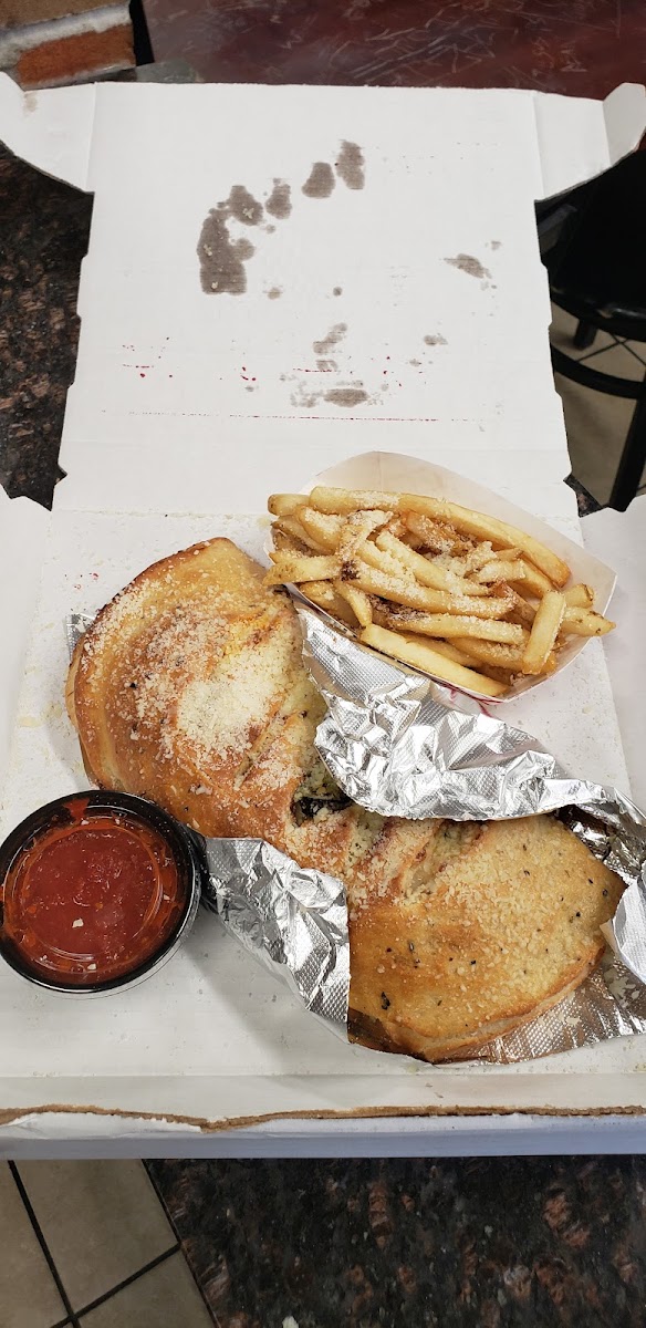 Papa Ray's Pizza and Wings - Photo 9