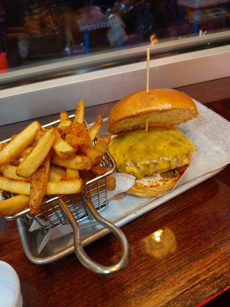 Sin City Burger - Photo 9
