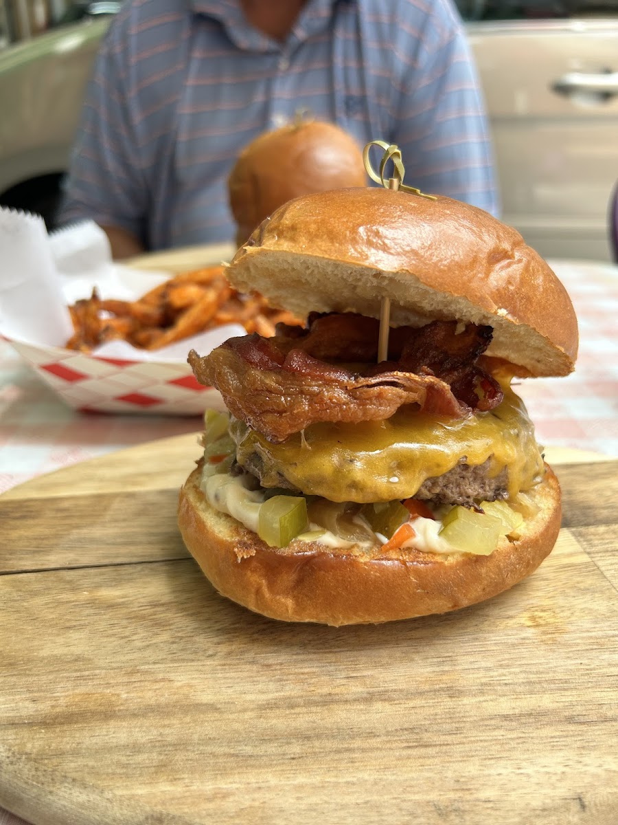 Sin City Burger - Photo 4