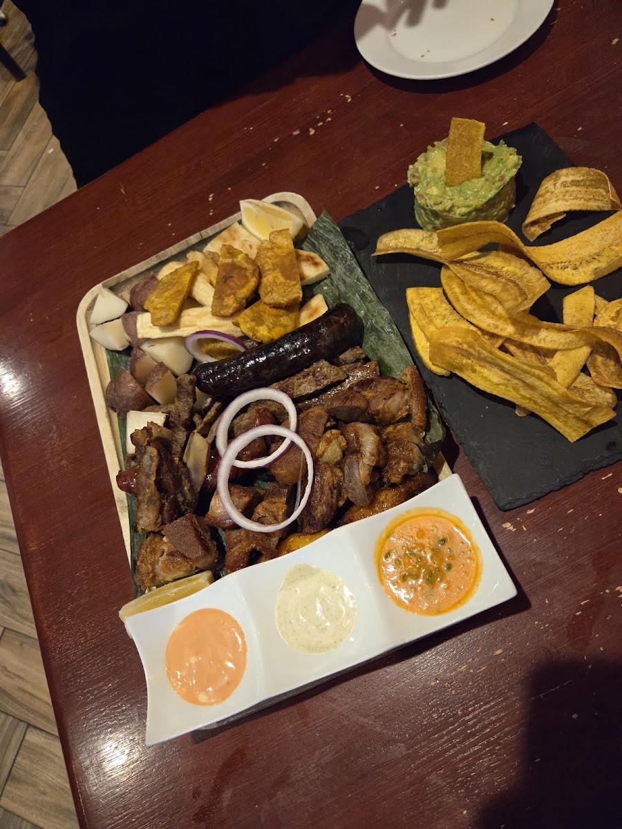 Tierra Colombiana Restaurant - Photo 3