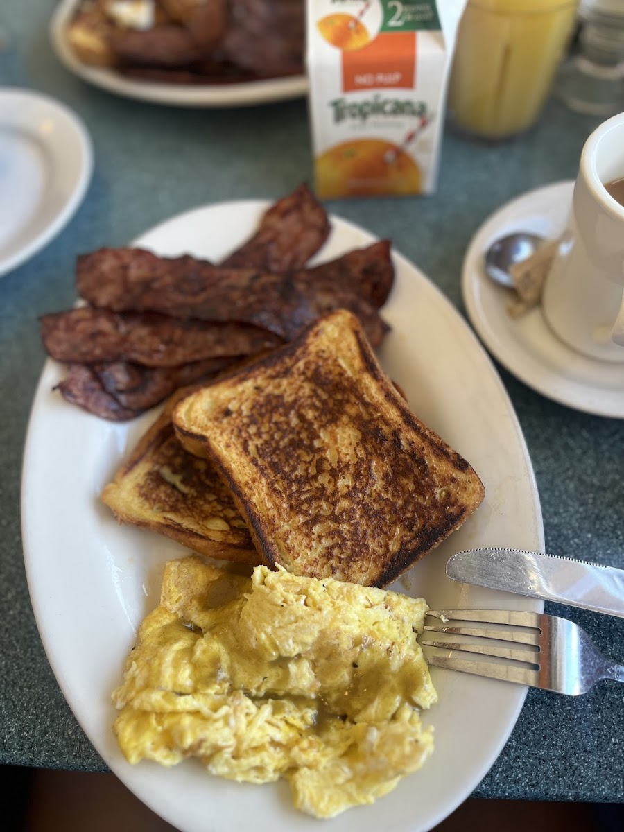 Bedford Cafe - Photo 2