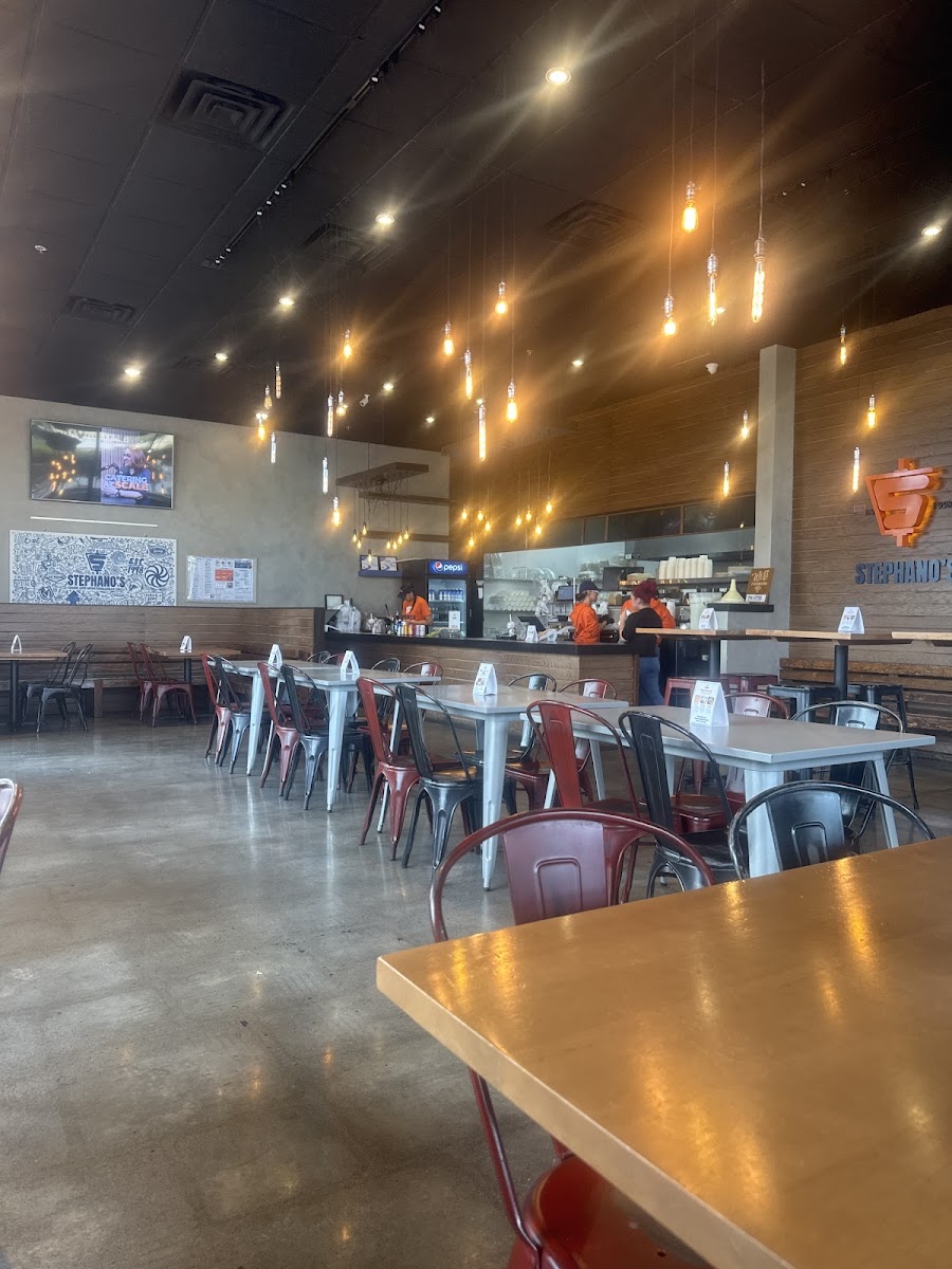Stephano's Greek & Mediterranean Grill - Photo 2
