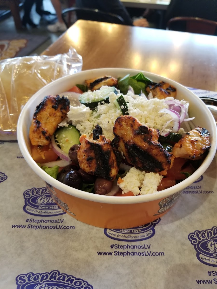 Stephano's Greek & Mediterranean Grill - Photo 8