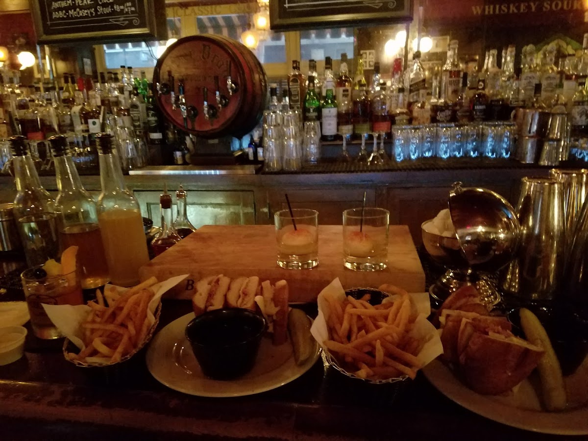 Cole's French Dip - Photo 5