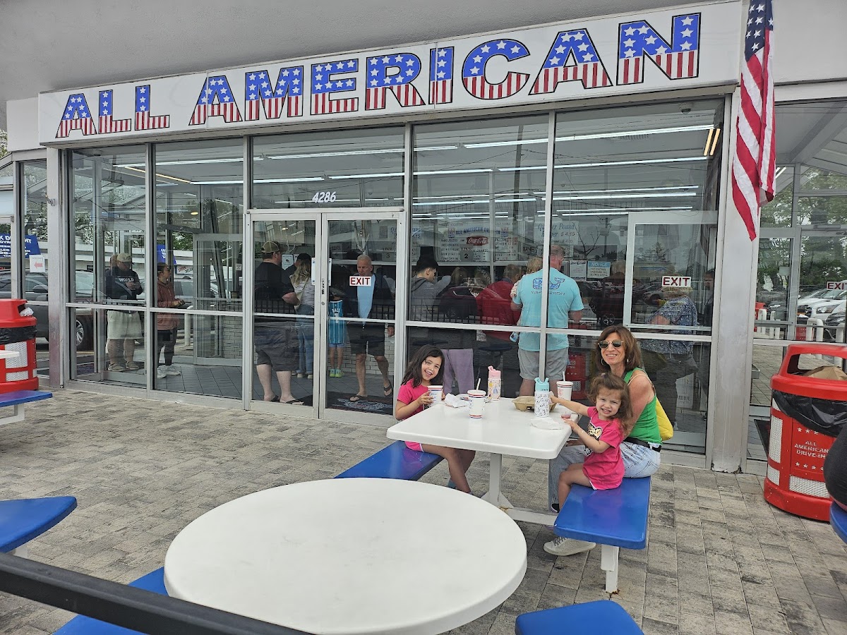 All American Hamburger Drive In - Photo 3