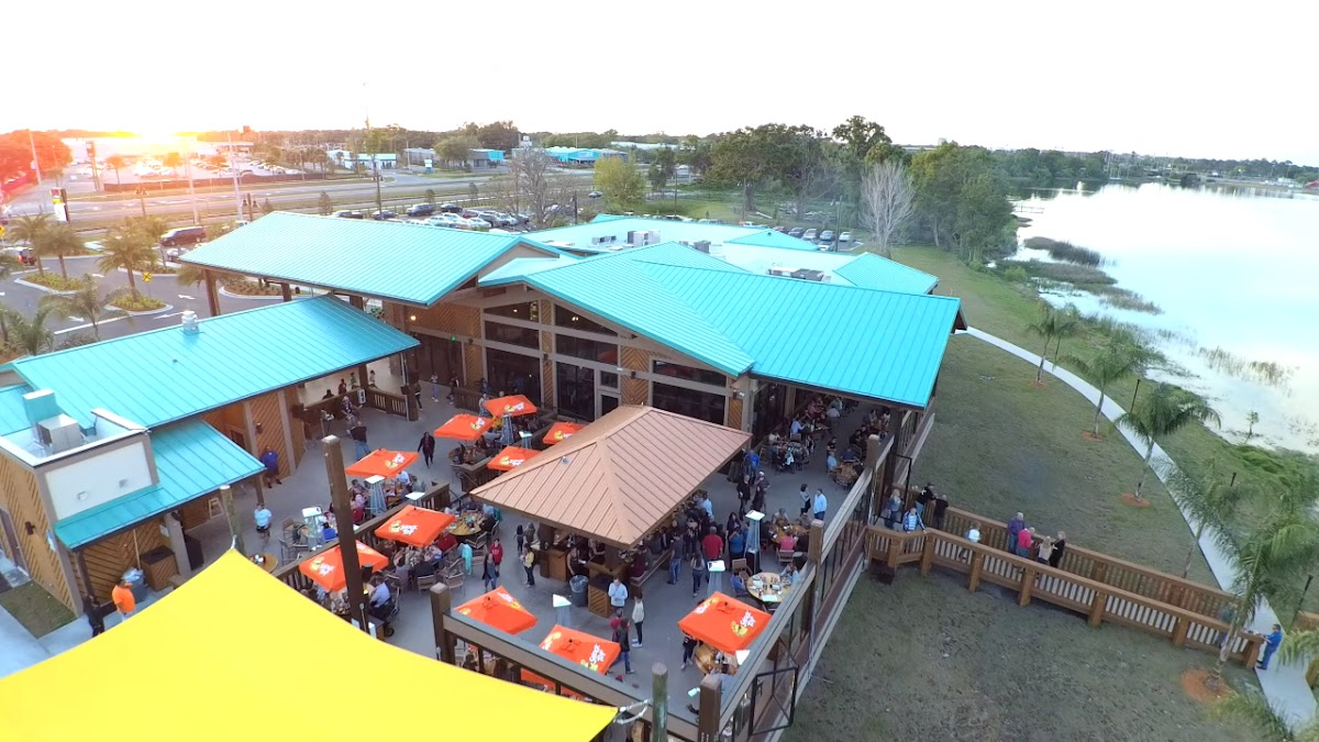Grills Lakeside Seafood Deck & Tiki Bar - Photo 1