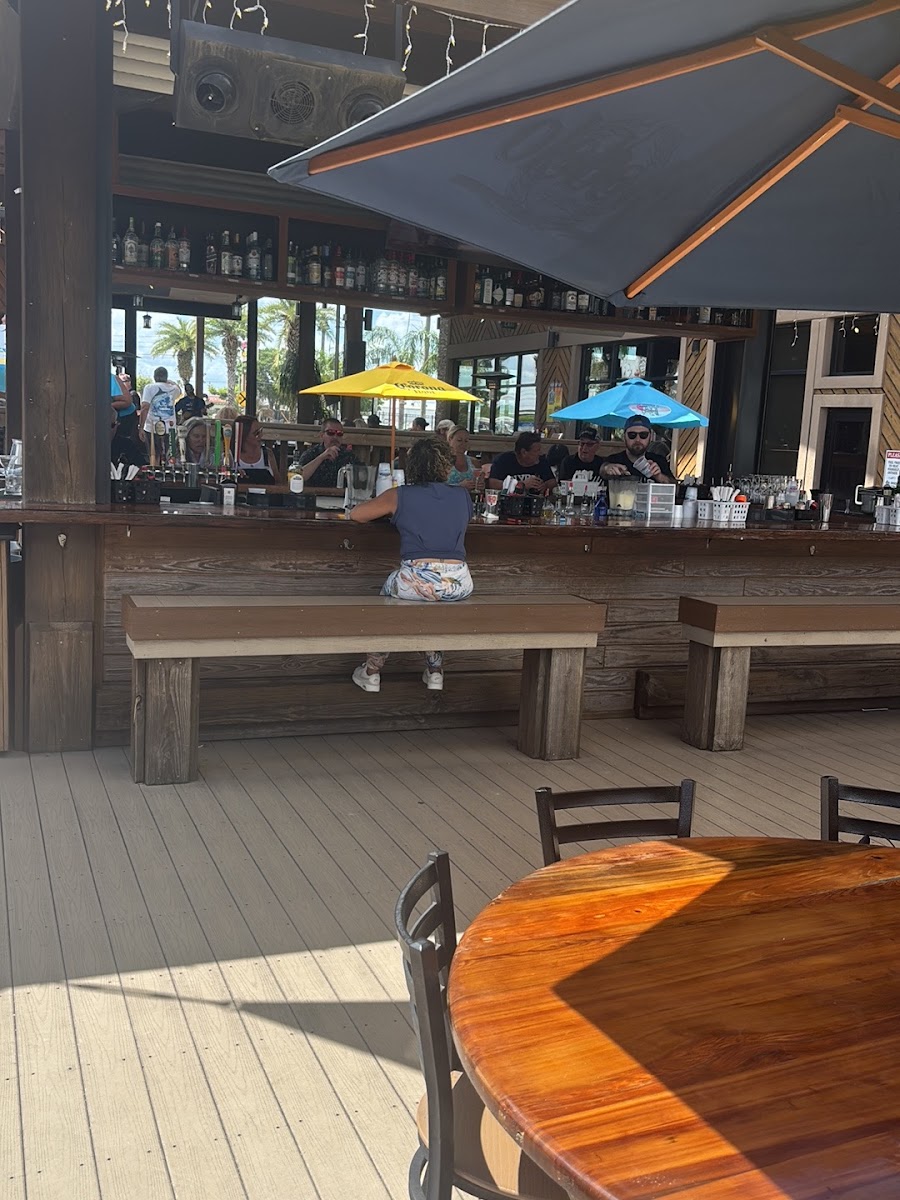 Grills Lakeside Seafood Deck & Tiki Bar - Photo 2