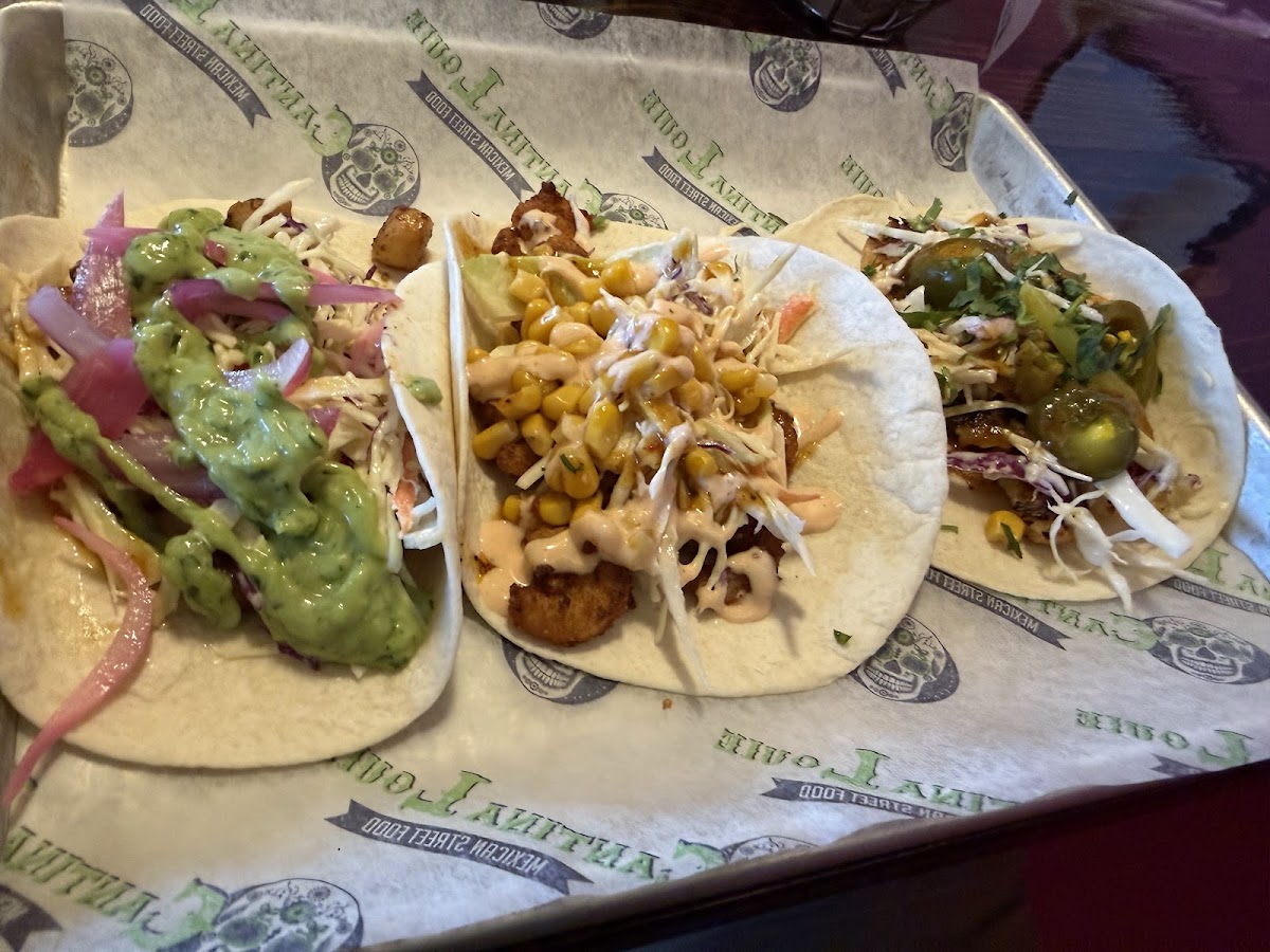 Cantina Louie - Photo 3