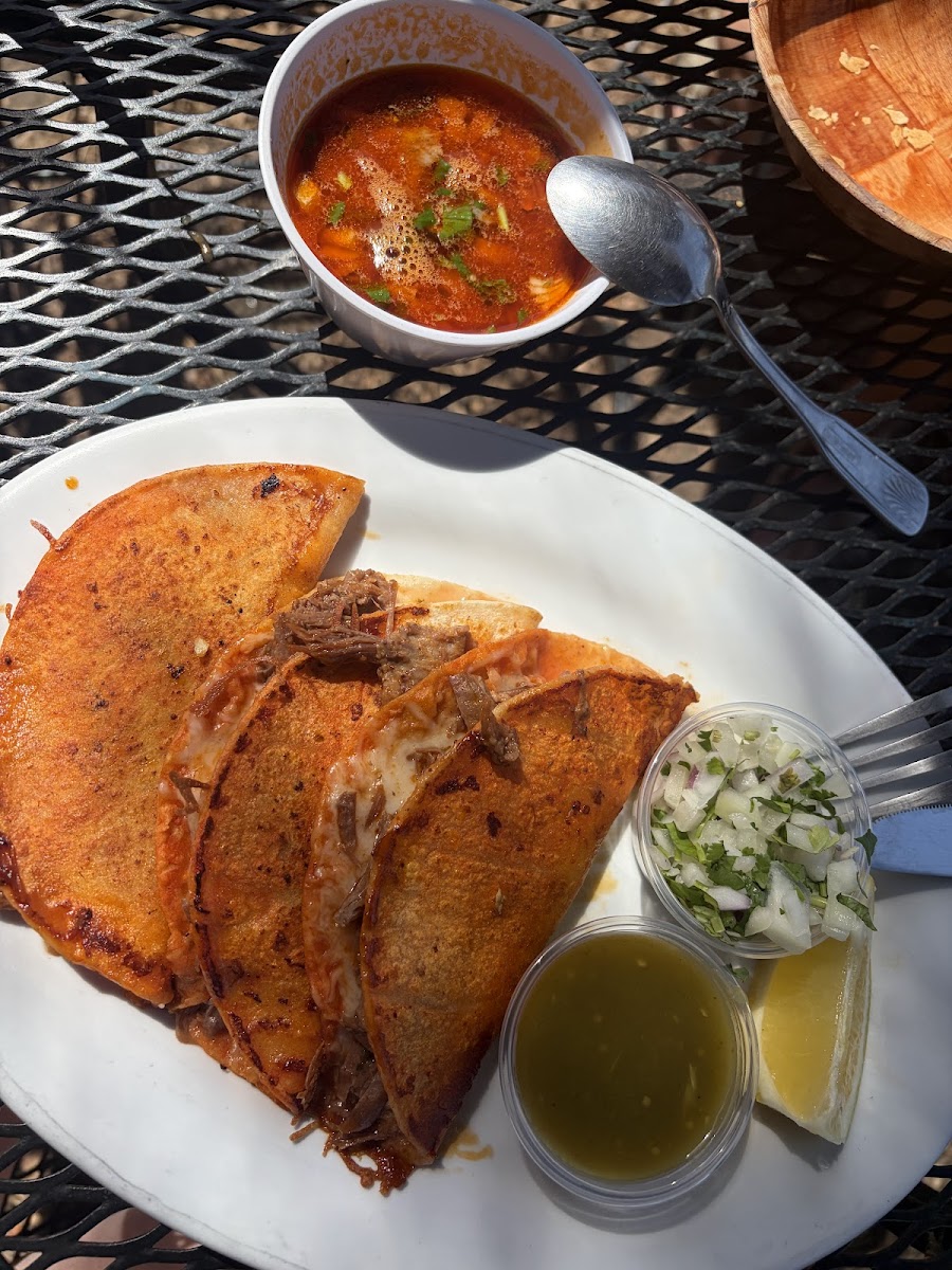 Taqueria La Cazuela - Photo 2