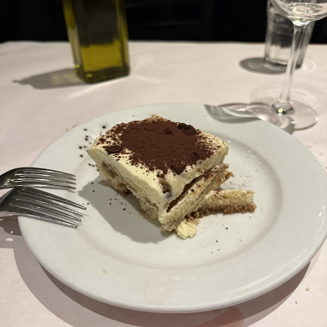 Tiramisu Cake