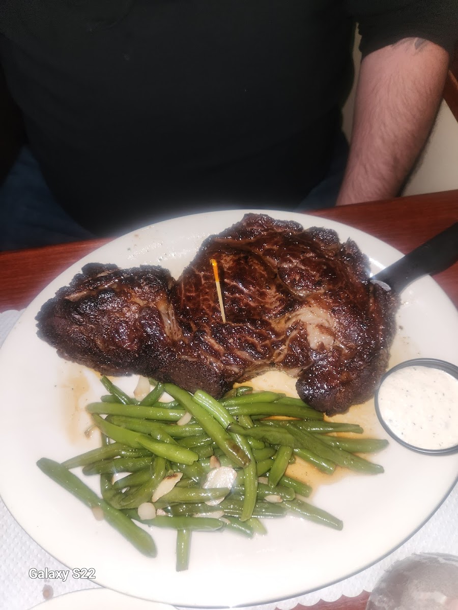 O'Neill's Maspeth - Photo 8