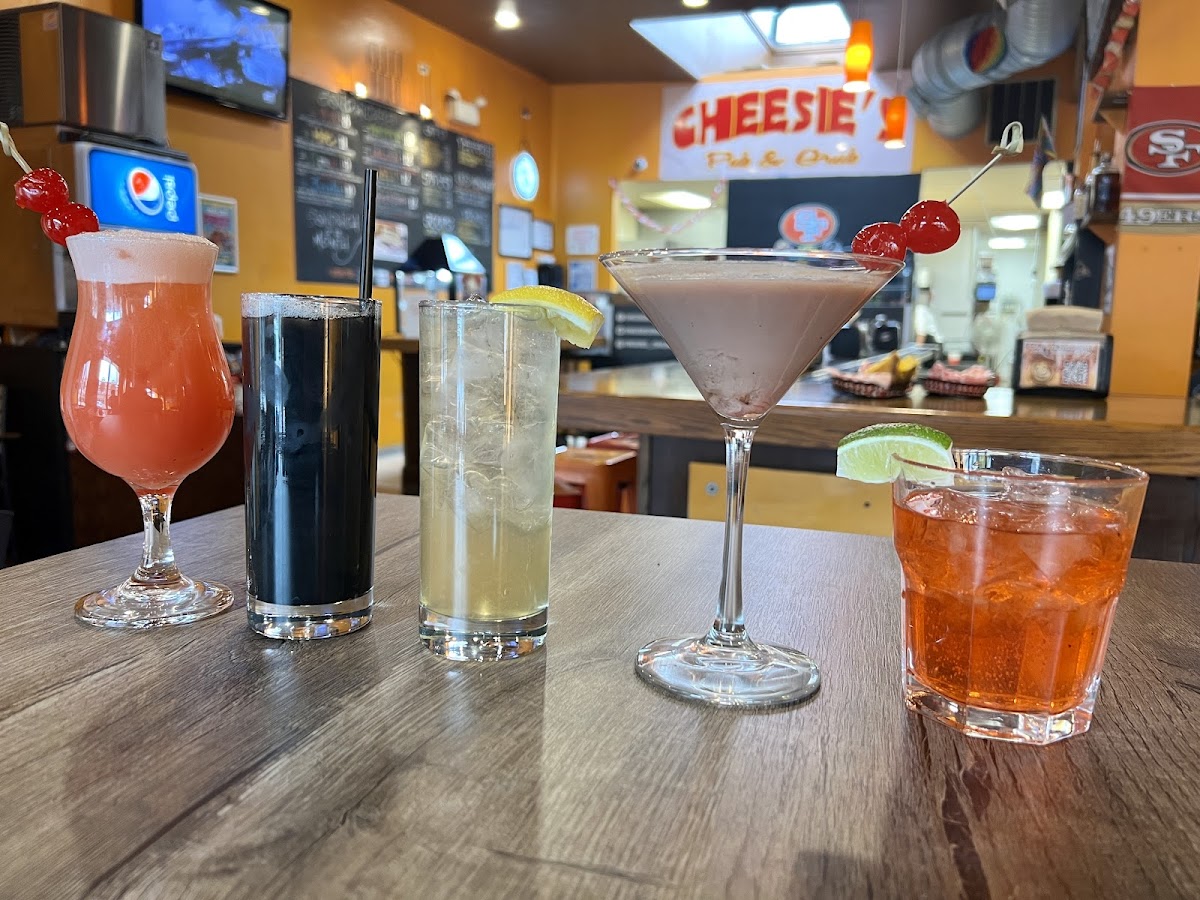 Cheesie's Pub & Grub - Lakeview - Photo 9