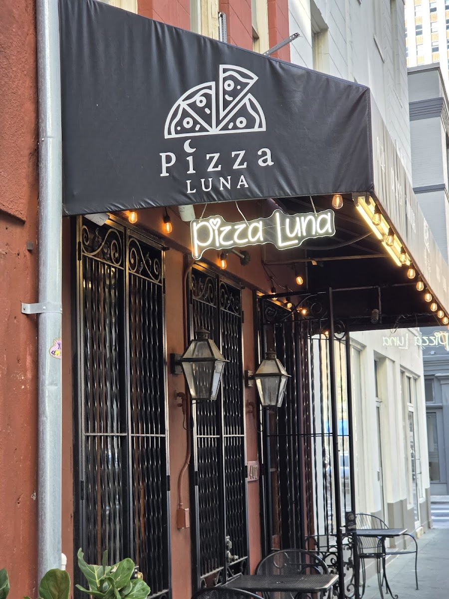 Pizza Luna