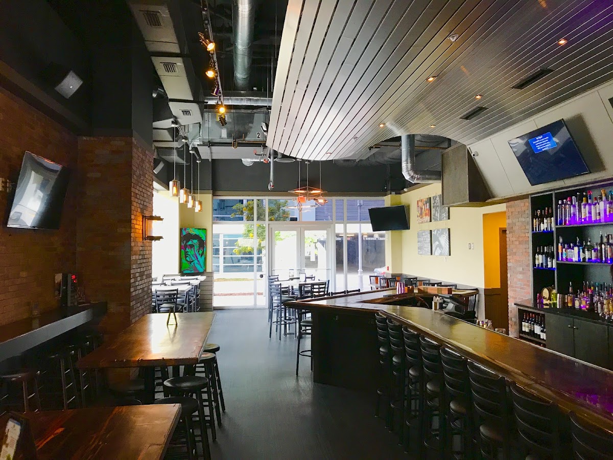 District Tavern