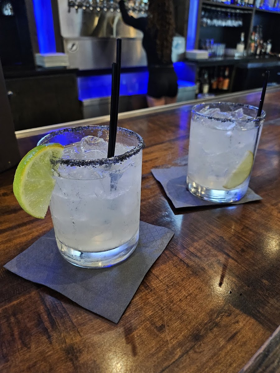 District Tavern - Photo 7
