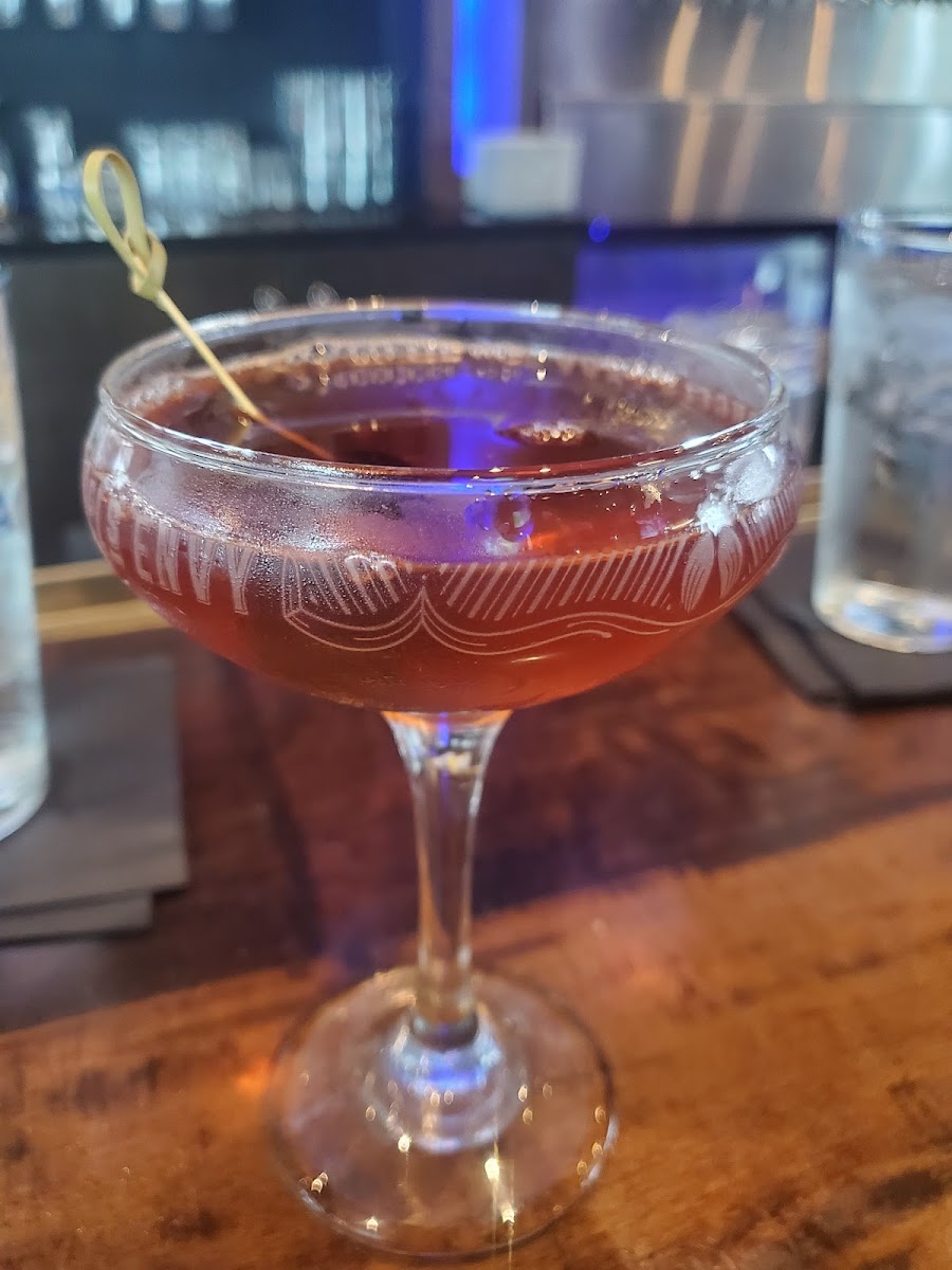 District Tavern - Photo 8