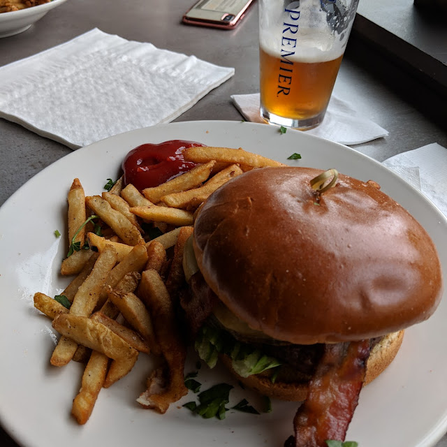 Tavern Burger