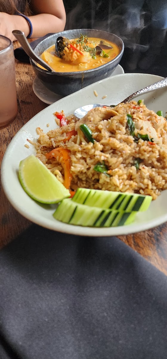 Thai District - Photo 9