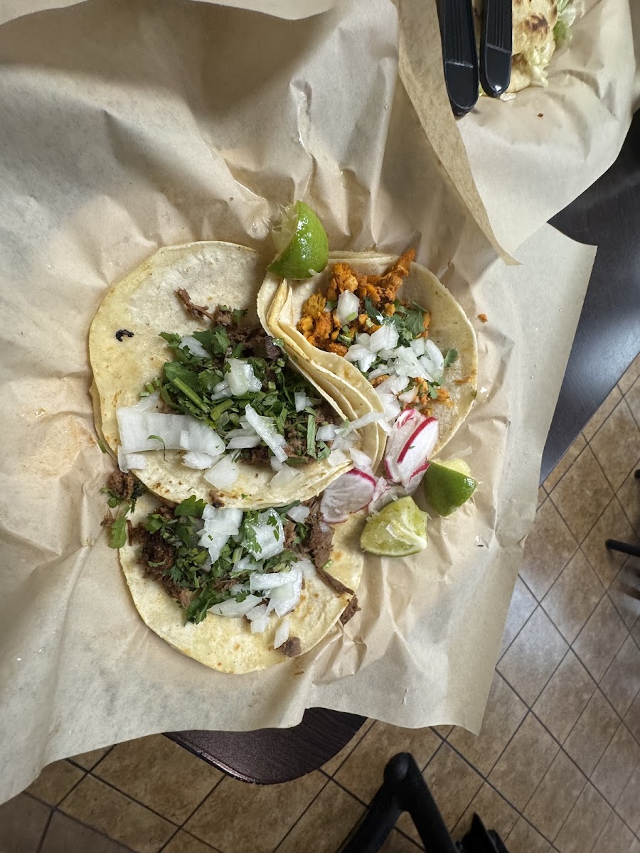 Taqueria Los Ocampo - Photo 4