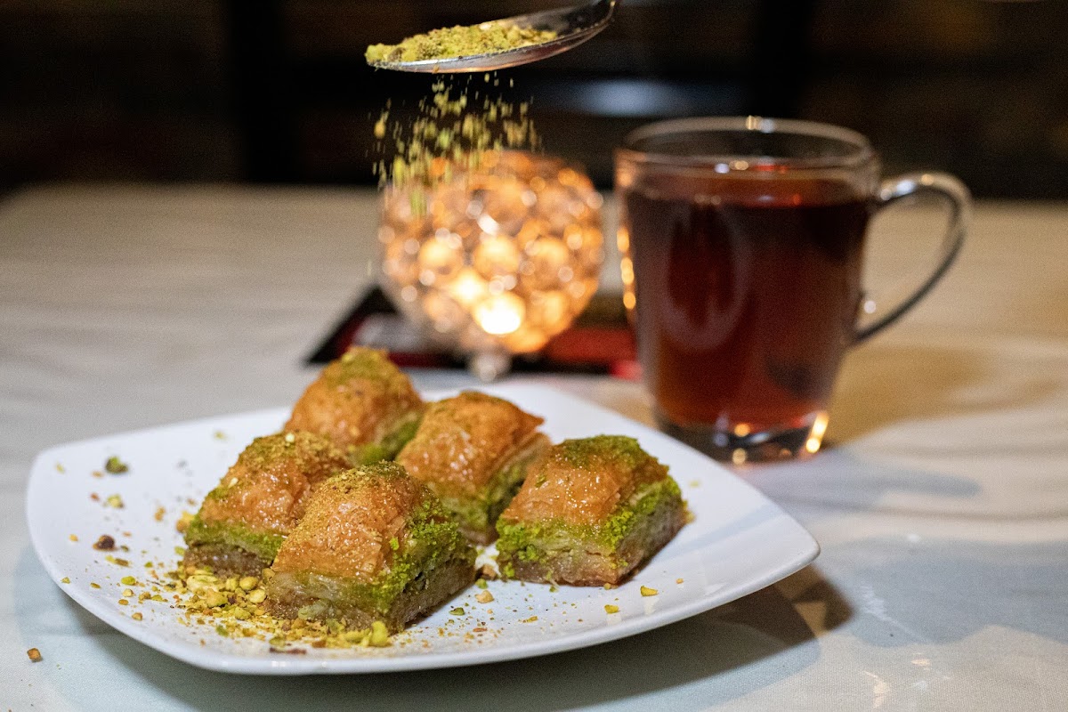 Miraj Healthy Grill - Photo 5