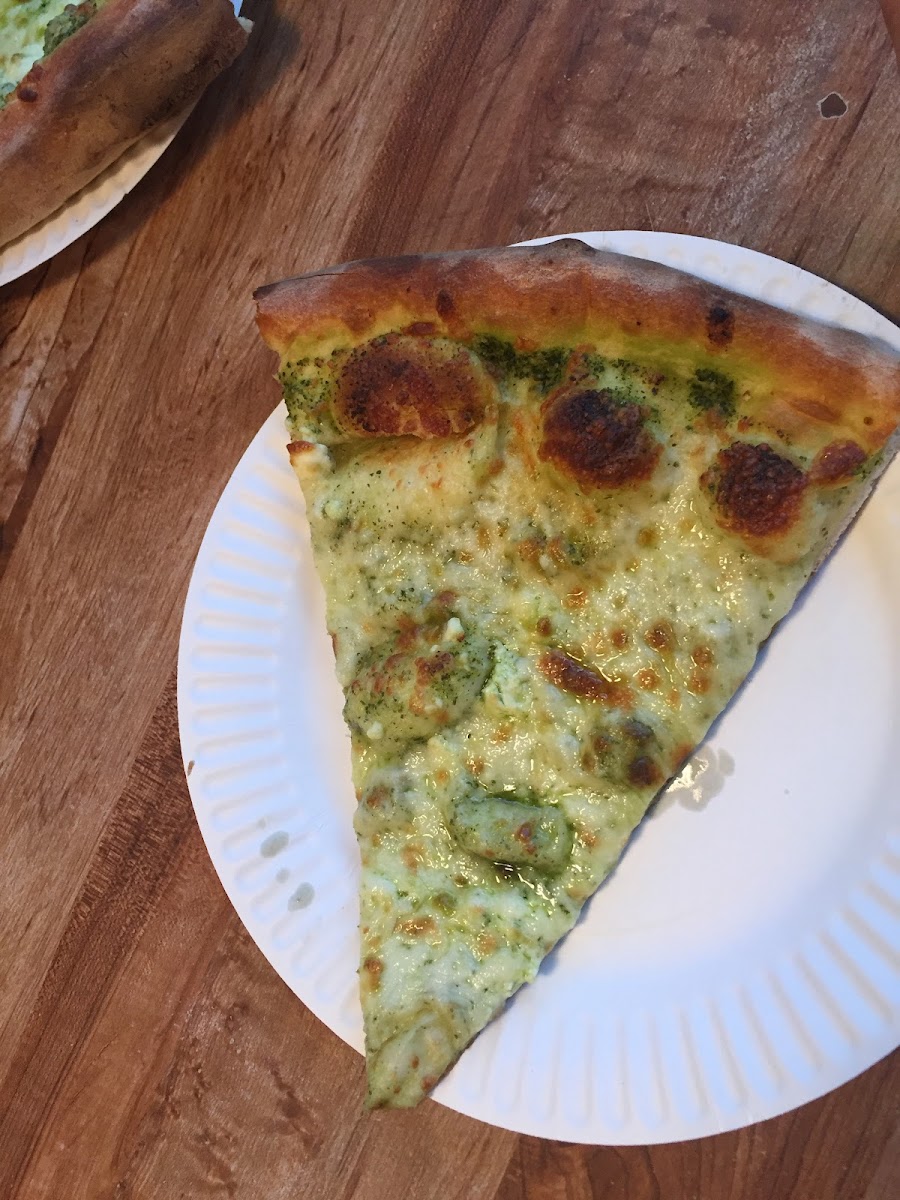 Hot Mama's Pizza - Photo 4