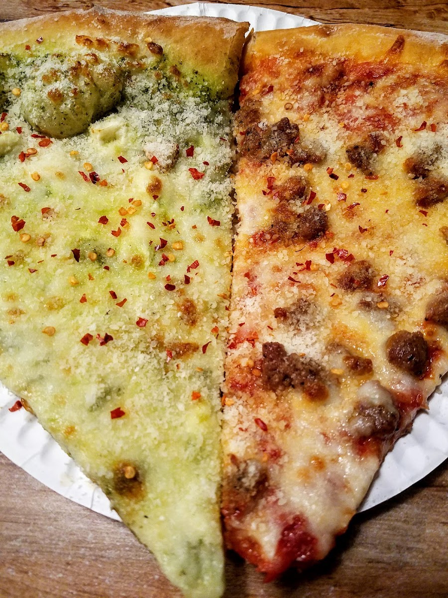 Hot Mama's Pizza - Photo 6